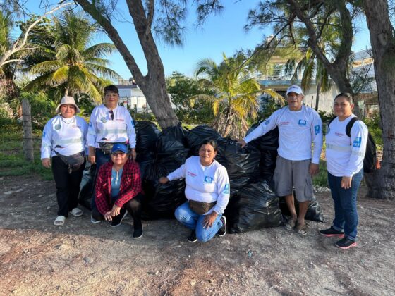 Zofemat Isla Mujeres realiza brigada de limpieza en Isla Blanca